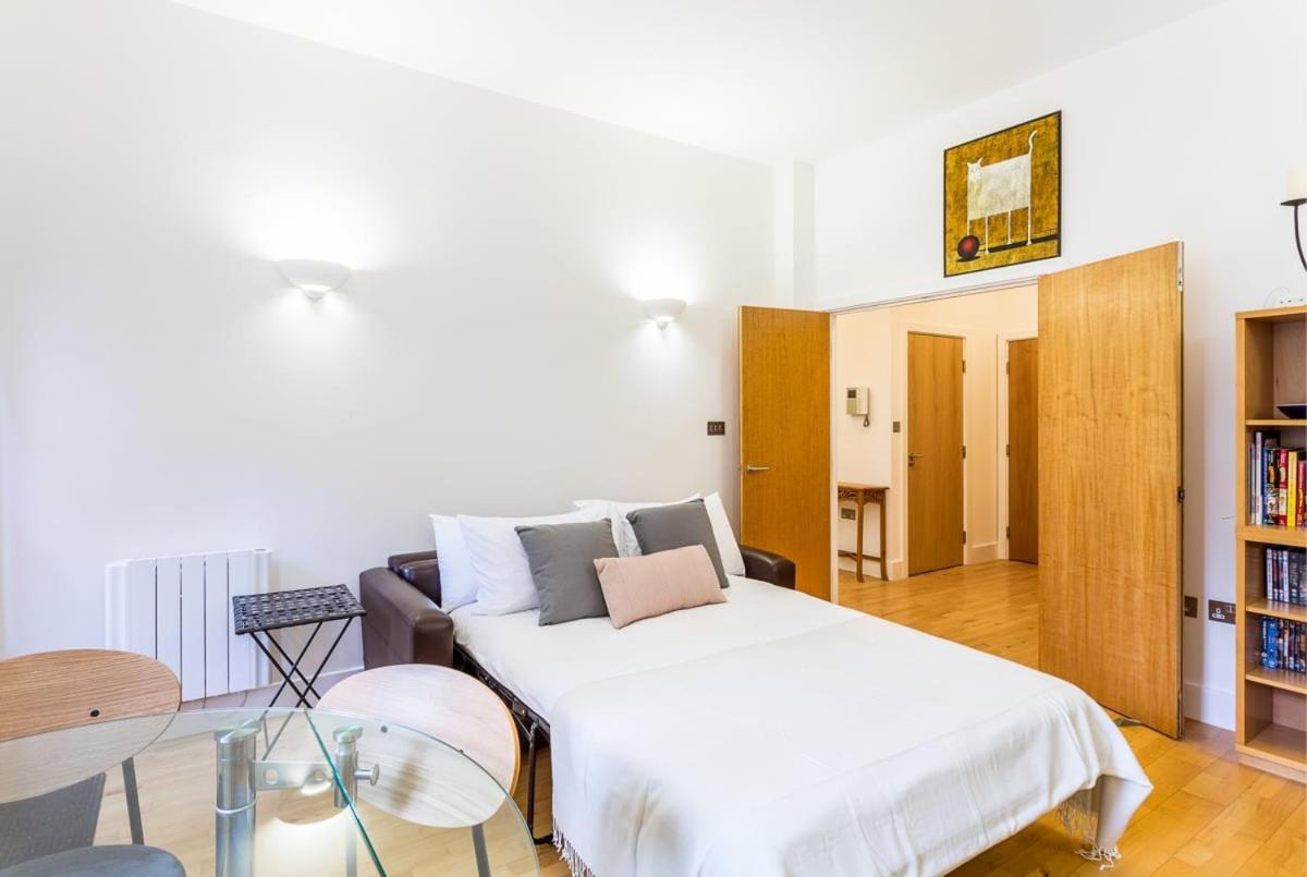 Bright & Comfortable Angel Apartment London Eksteriør billede